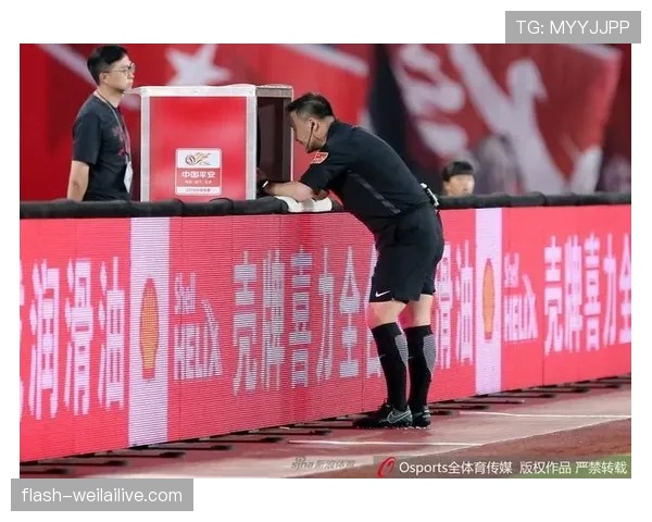 身体对抗判罚标准详解：哪些动作算犯规哪些允许？